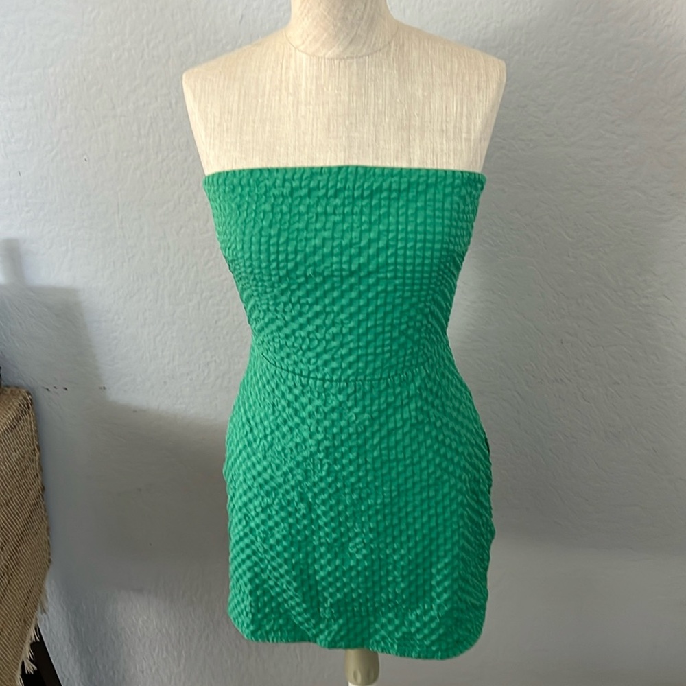Le Lis green dress